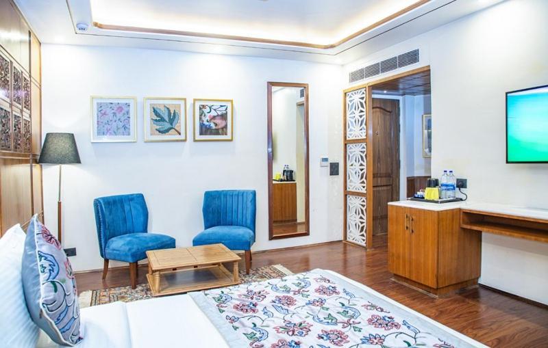 Lemon Tree Hotel Srinagar Dış mekan fotoğraf