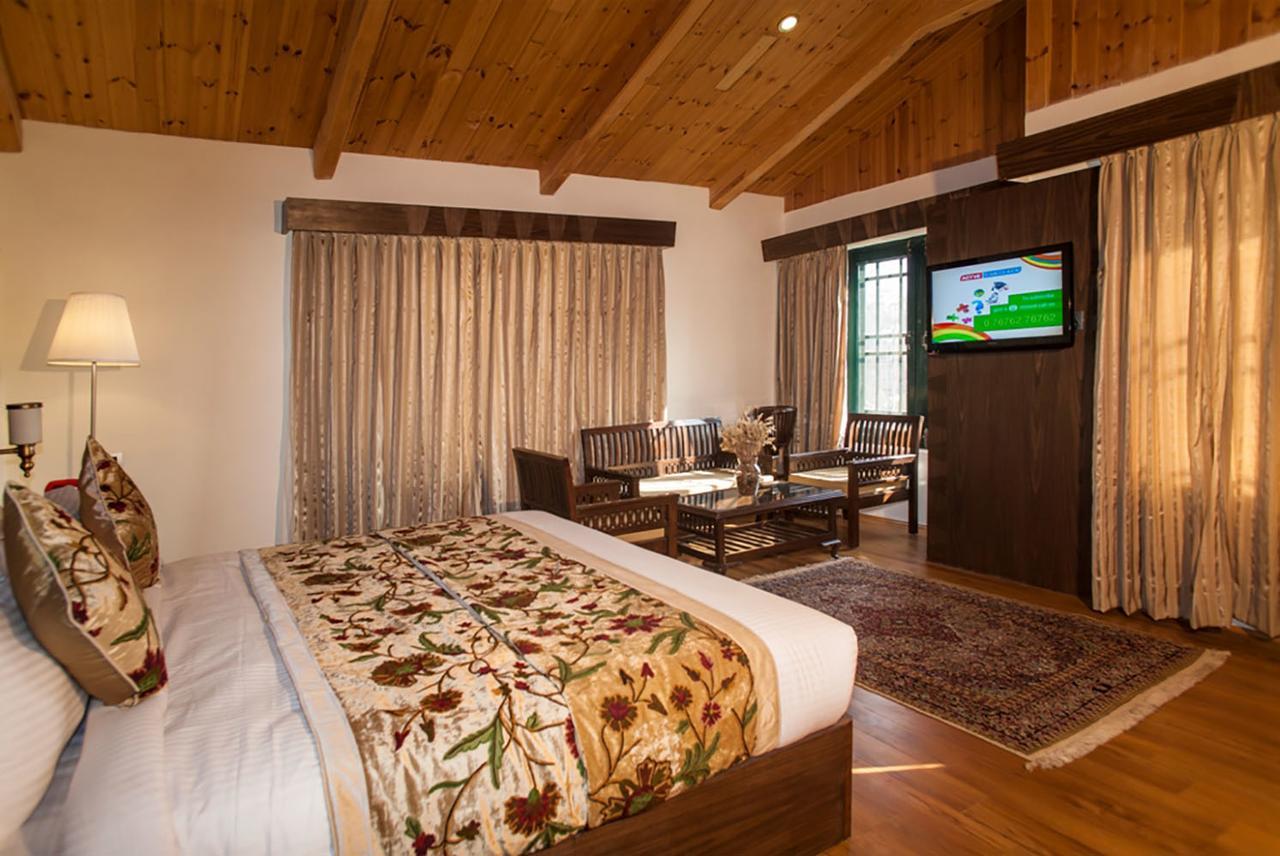 Lemon Tree Hotel Srinagar Dış mekan fotoğraf