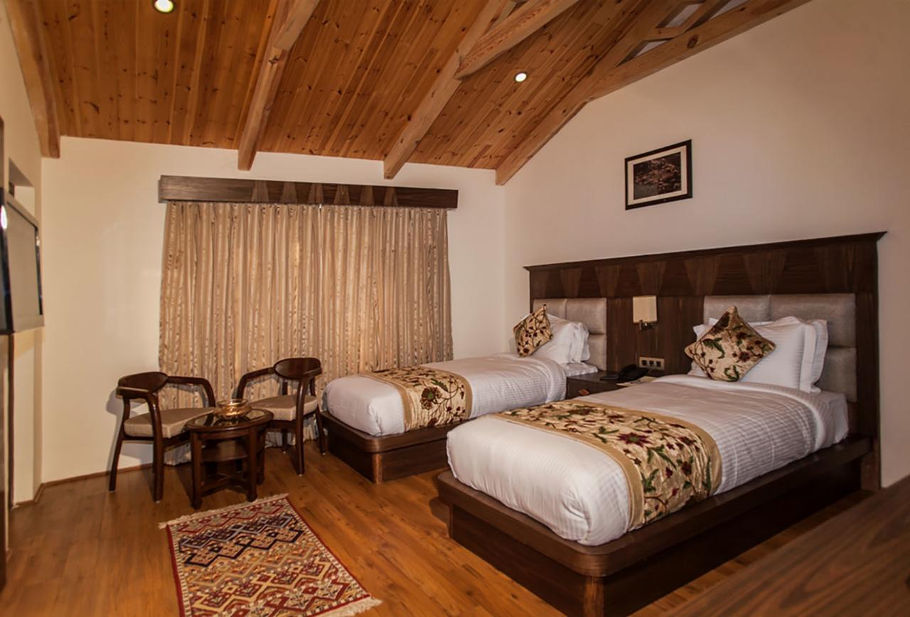 Lemon Tree Hotel Srinagar Dış mekan fotoğraf