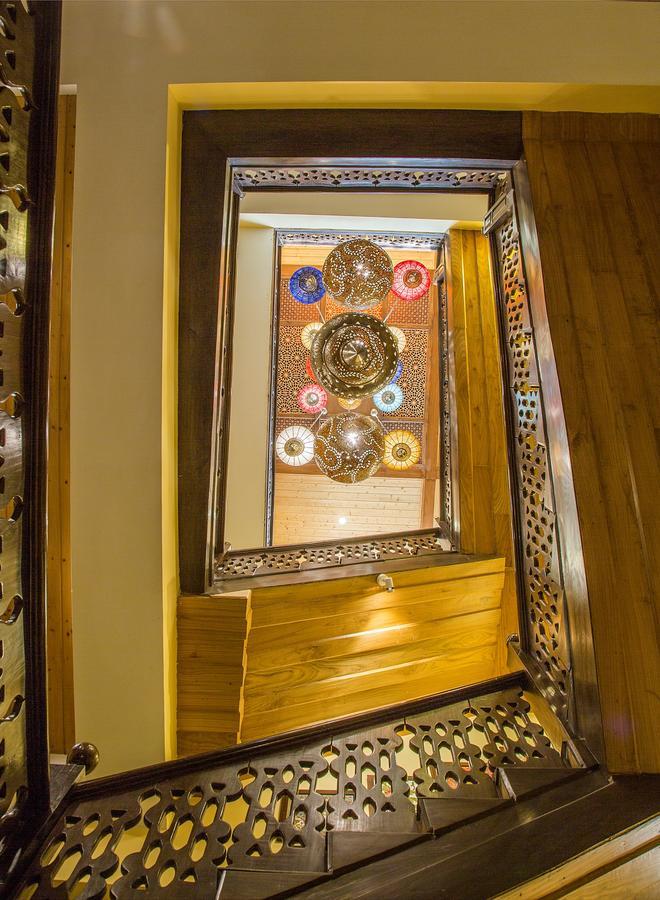 Lemon Tree Hotel Srinagar Dış mekan fotoğraf